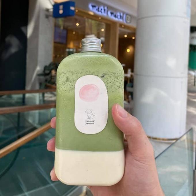 زجاجات المشروبات البلاستيكية SGS ODM 12 أونصة لشرب عصير الحليب والشاي 2