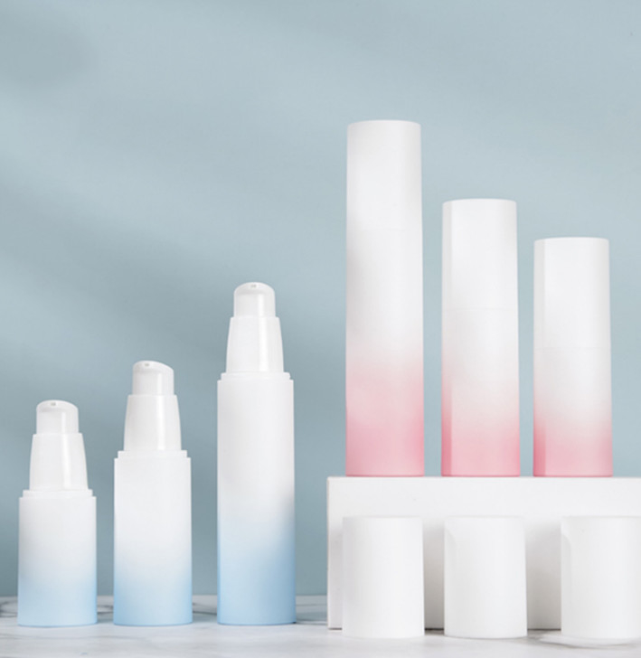 Frosted Airless Lotion Spray Plastic Cosmetic Containers Gradient 50g 3.3*14.5cm